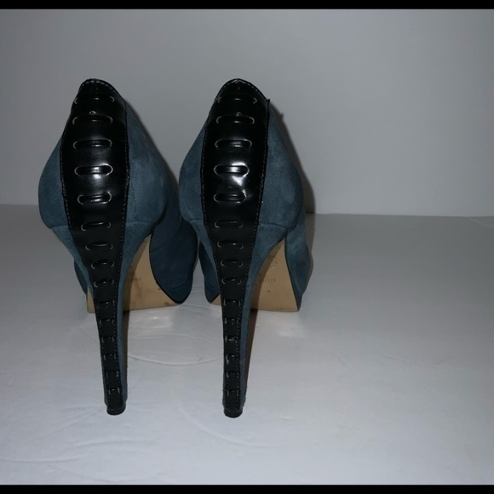 Nine West Suede Heels - Picture 4 of 5